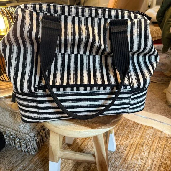 BEIS Mini Weekender – Black Stripe | NWT Limited Edition, Sold Out - Picture 10 of 15
